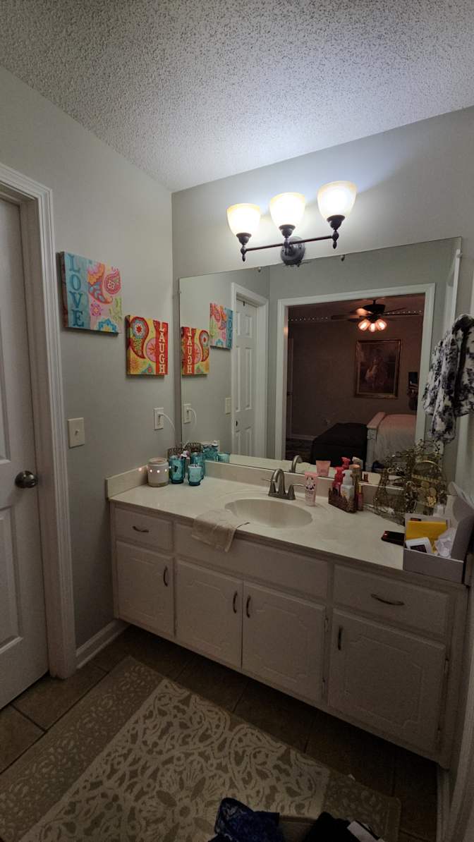 Lovella's room