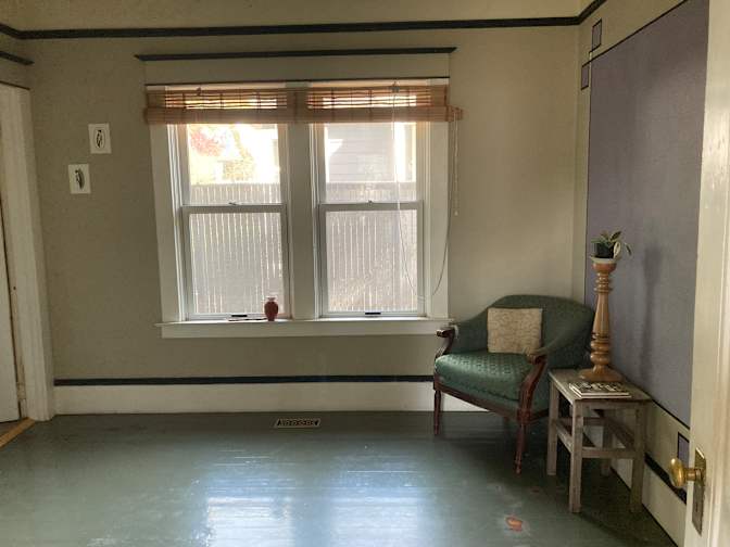 Hoyt's room