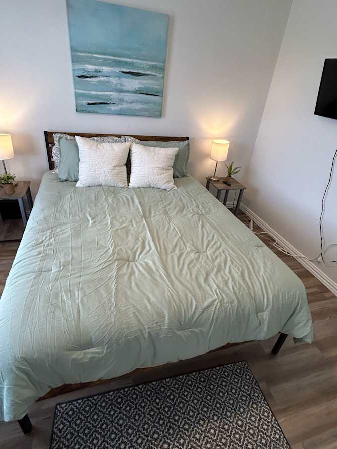 Tarik's room