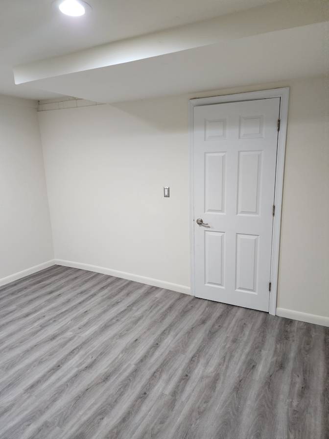 Enrique's room