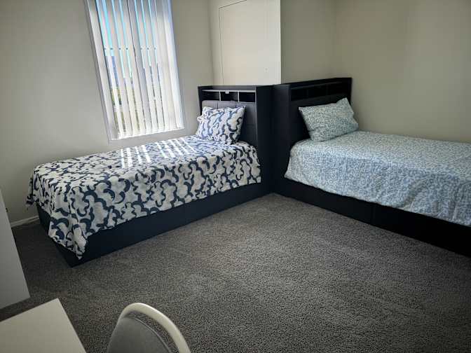 JENNIFER Lok's room