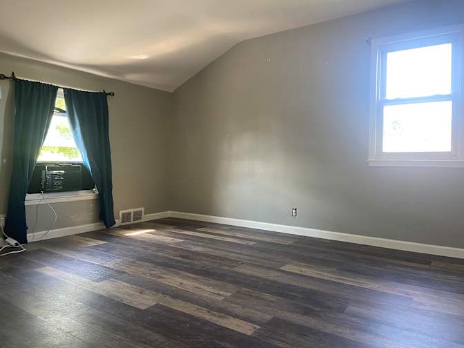 Melissa Nguyen's room