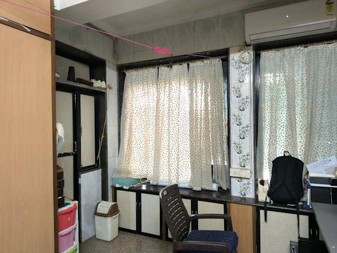 Chakshu Vaidya's room