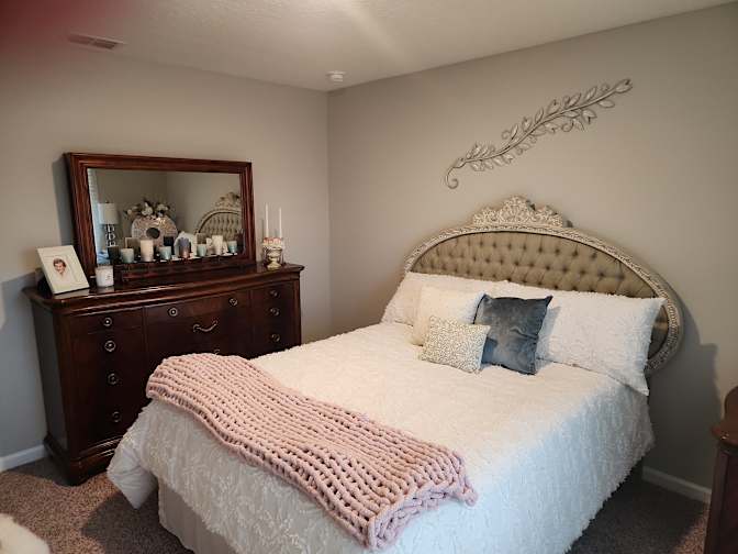 Donna's room