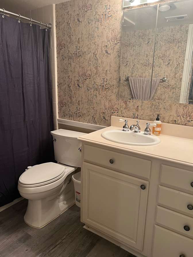 Tracee's room