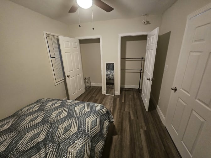 CL&C Property Management and Consulting's room