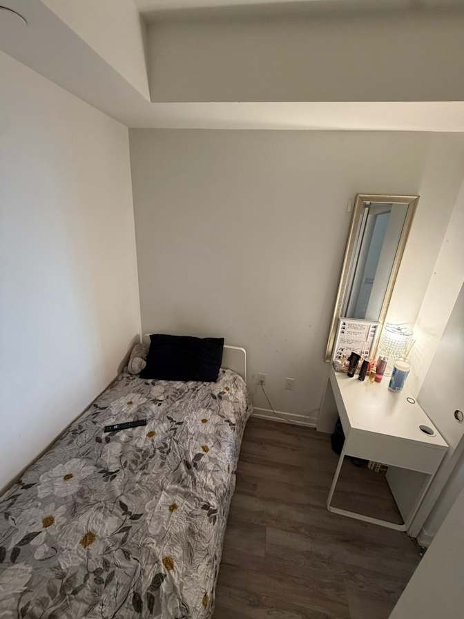 Innova's room