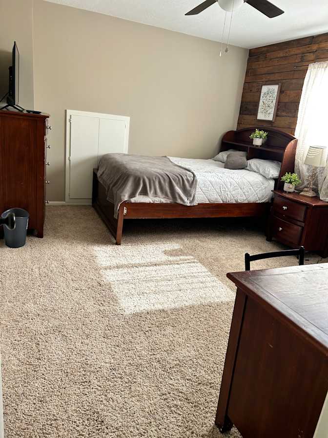 Sara's room