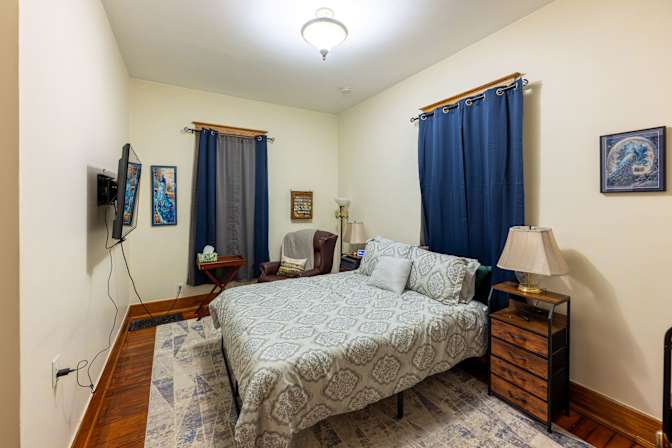 Ann Pickens's room