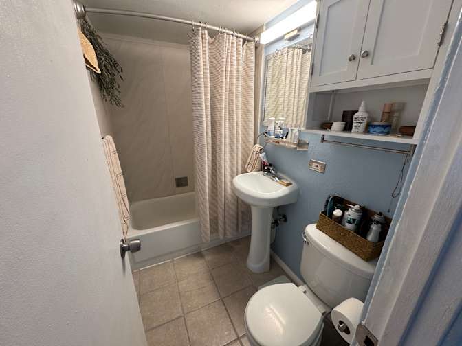 Victoria's room