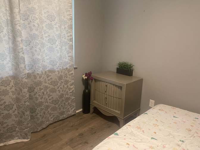 Mitshe Totaan's room