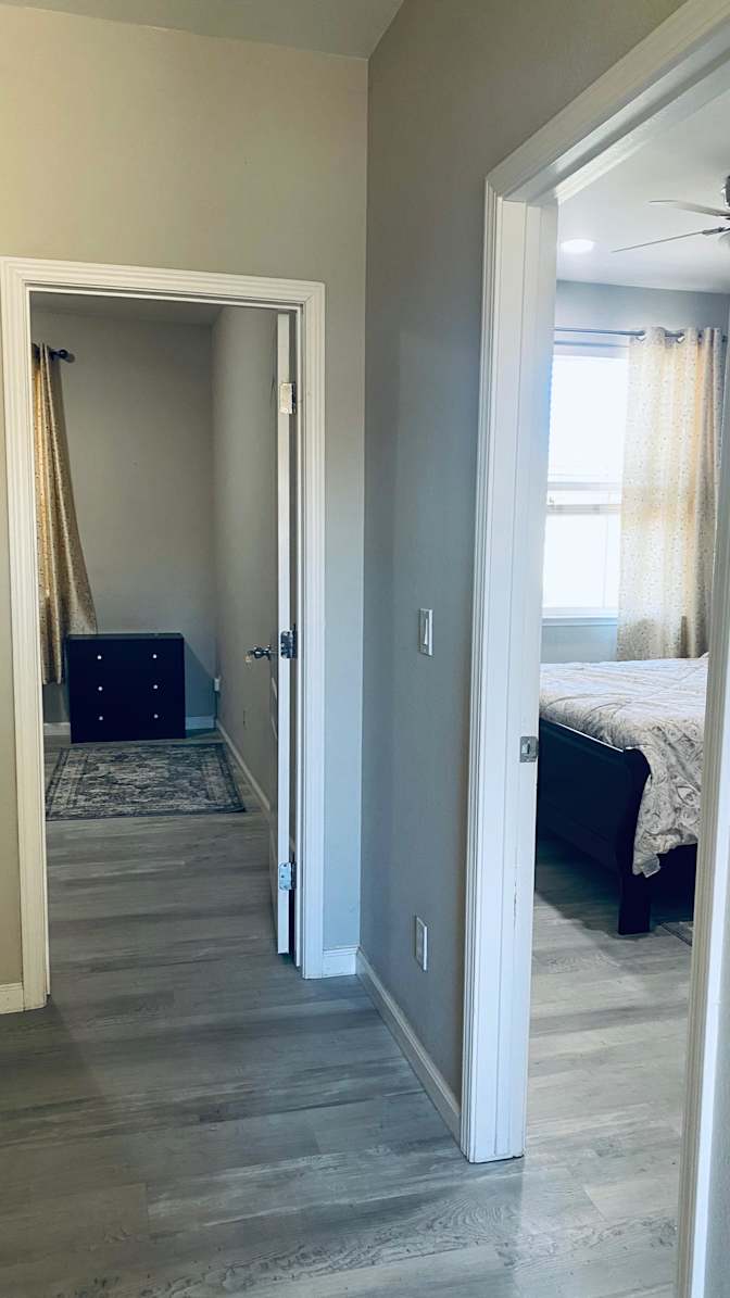 Ron's room