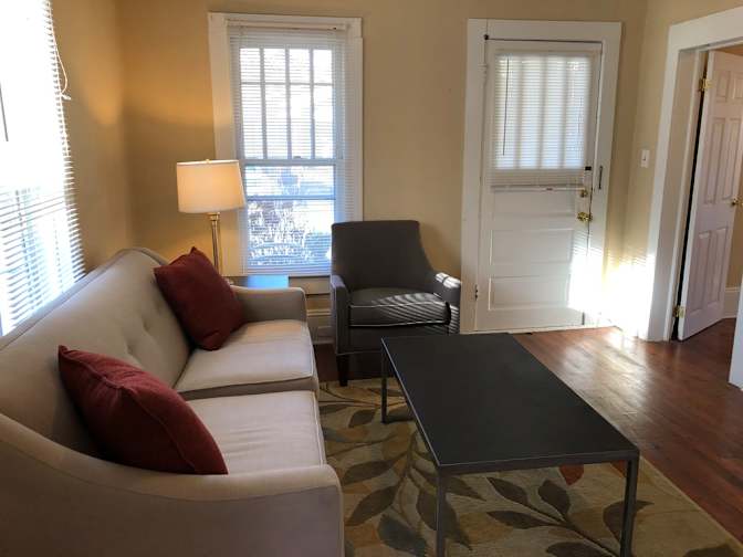 Alcove Rooms's room