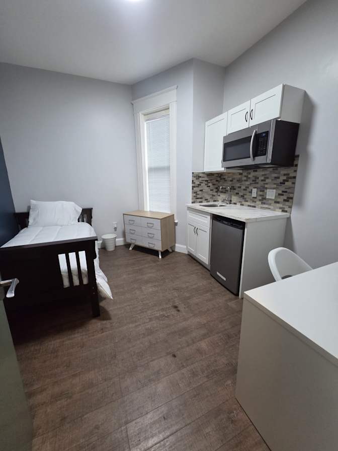 Ken Patel's room