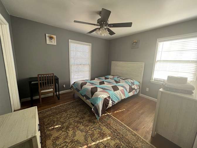 Jun's room