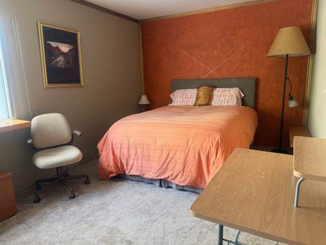 Tranquil Zen Apt's room