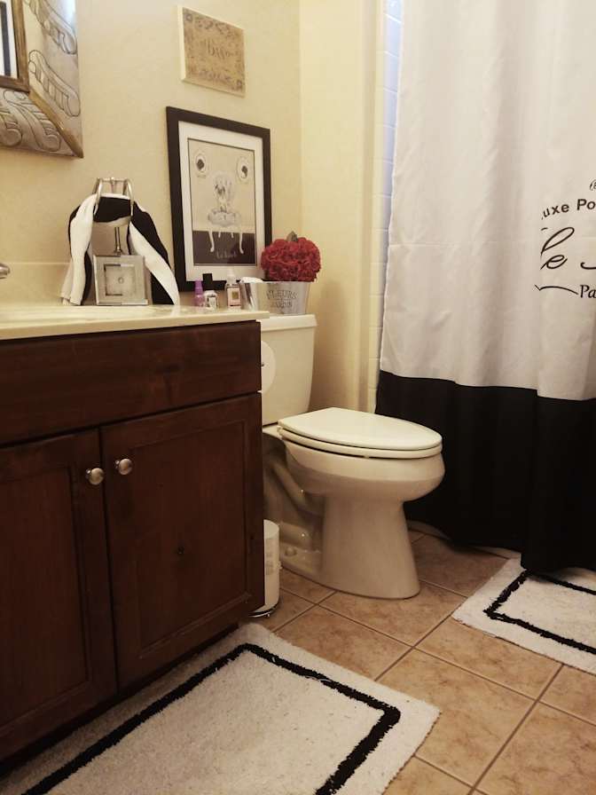 Carmen's room
