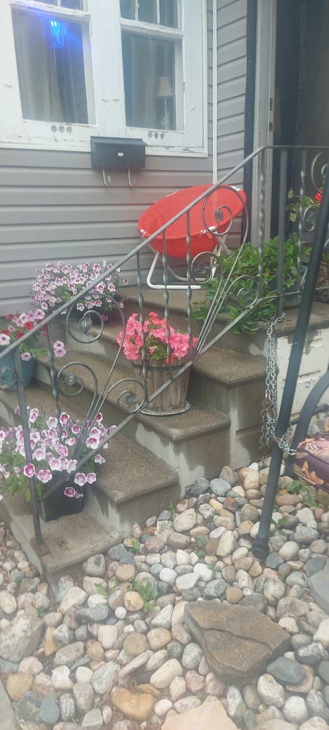 Reynolds Street - Photo 2