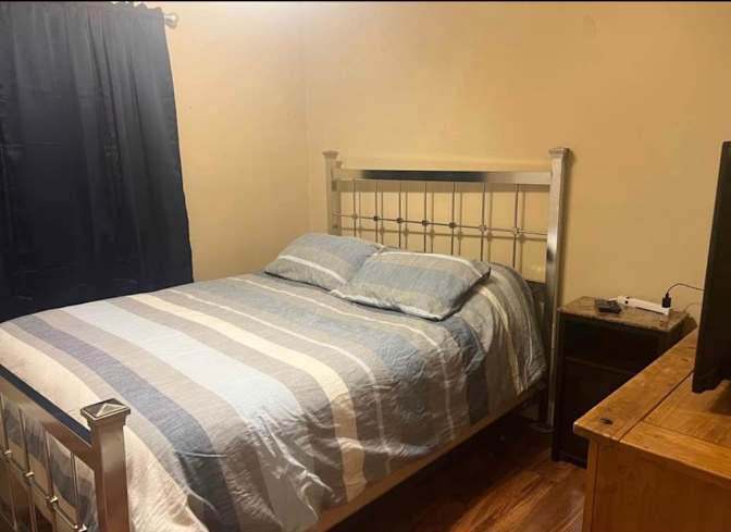 Sara newton's room