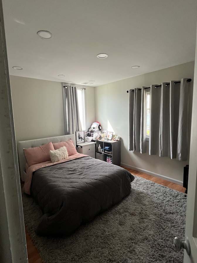 Thalia's room