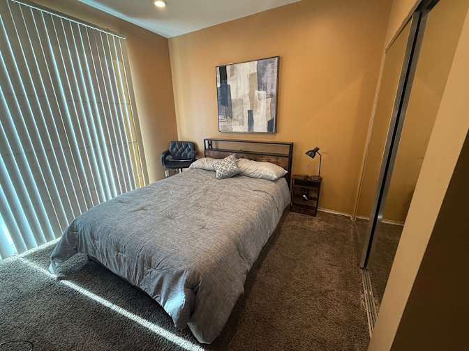Erik's room