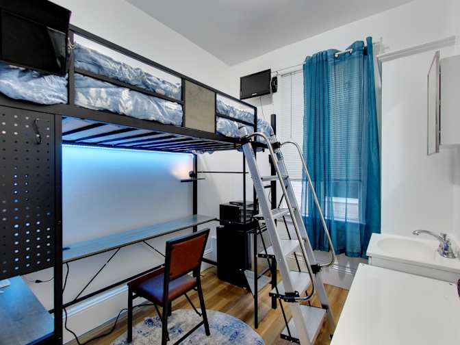 Ike's room