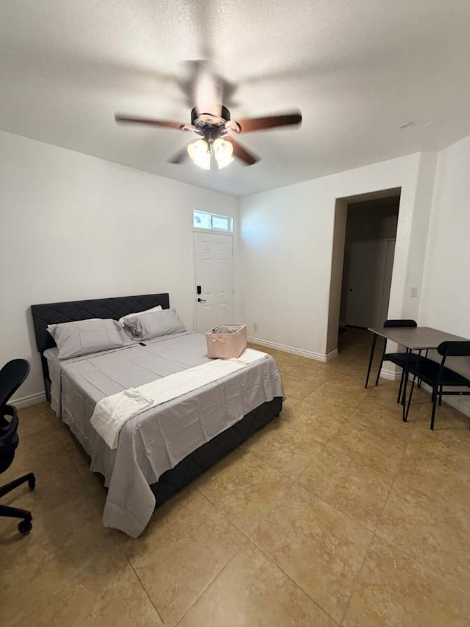 Jucel's room