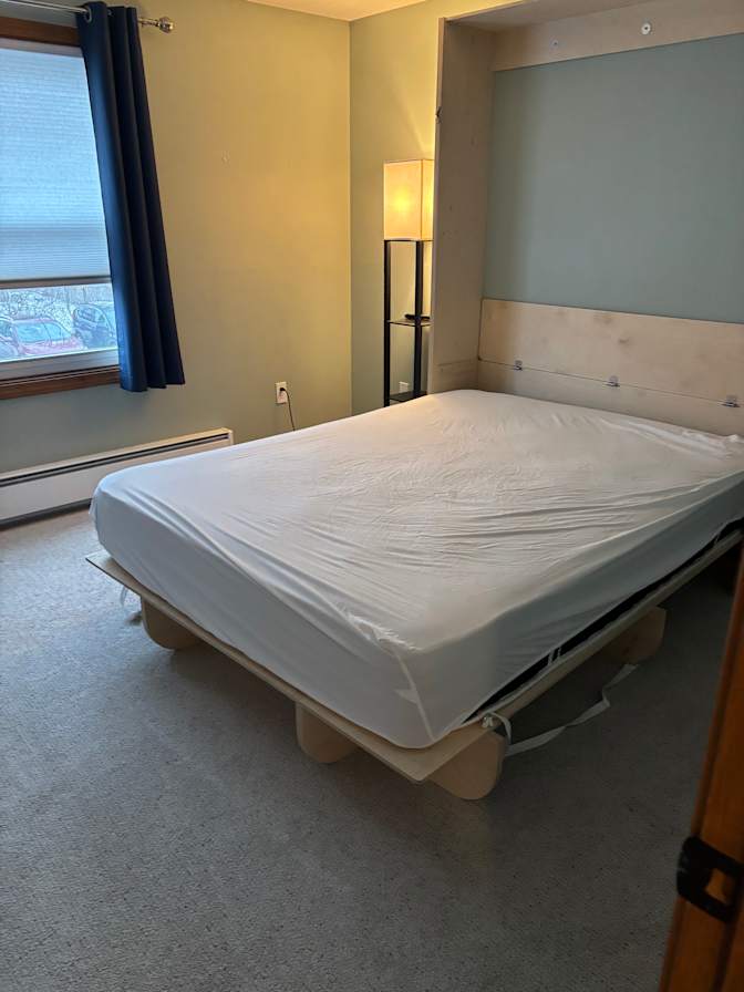 Samantha Peikes's room