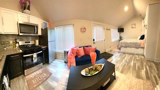 GiGi's room