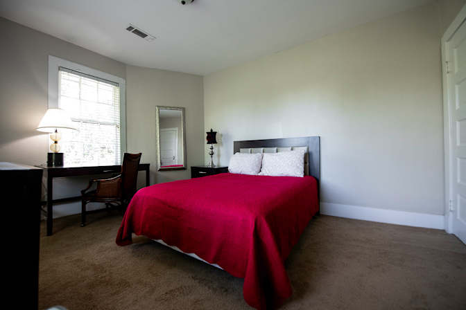 Everlene's room