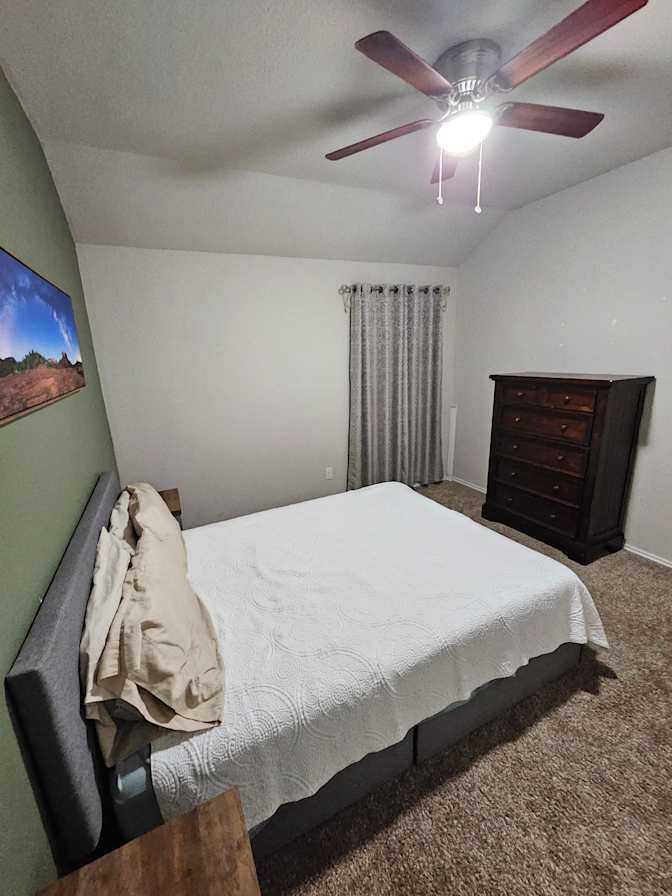 Celi G.'s room