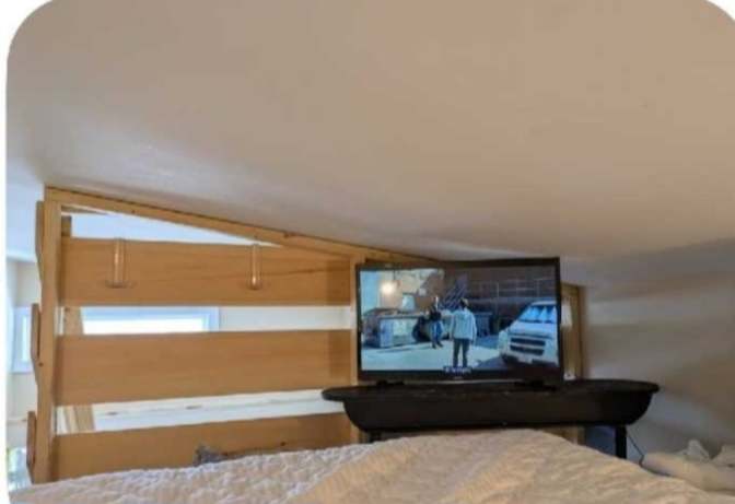 Oyindamola's room