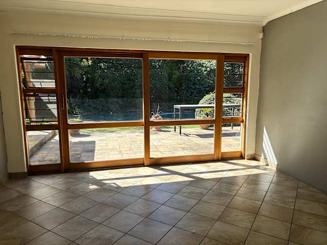 Aurental's room