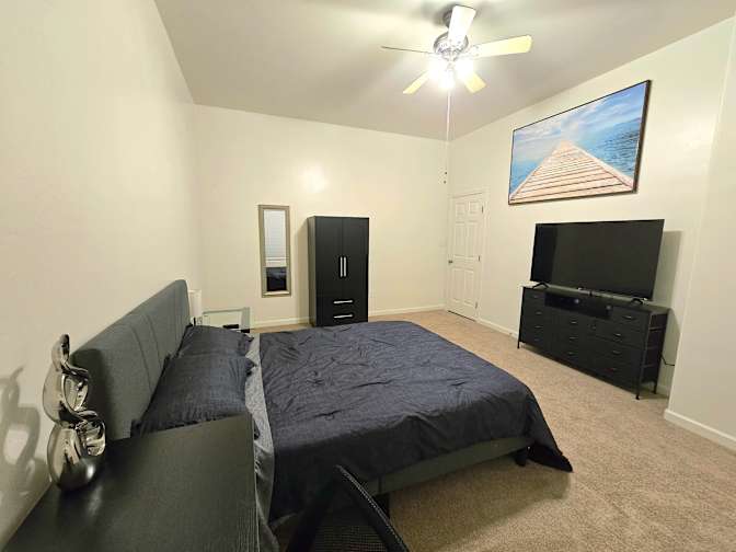 Chloe Nguyen's room