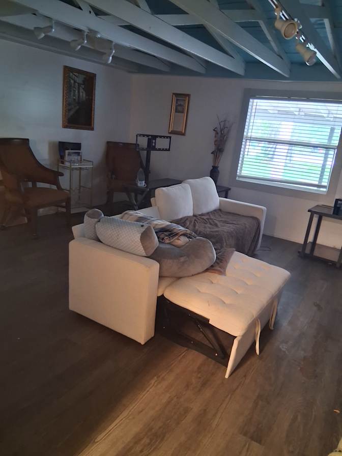 Unique's room