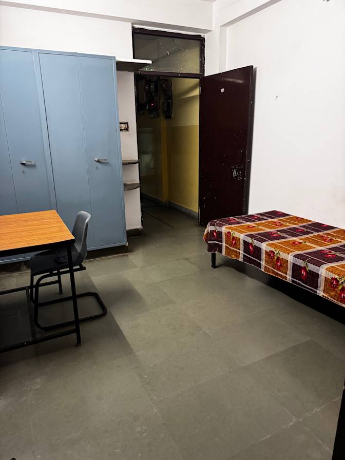 Khushboo's room