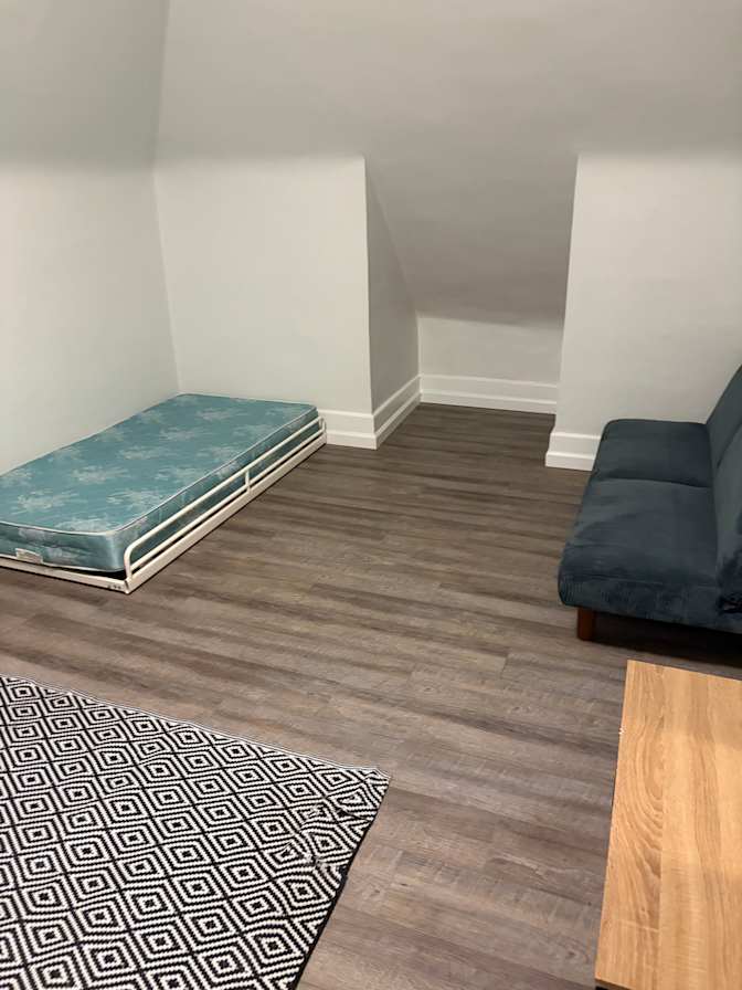 Suchir's room