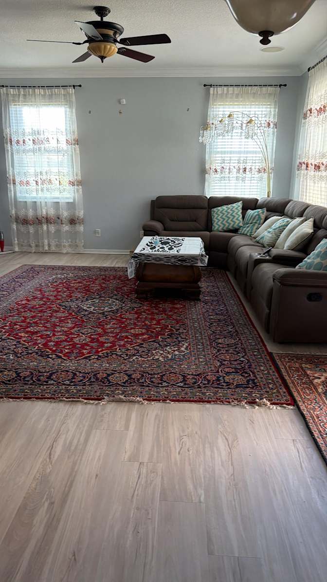 Halnur's room