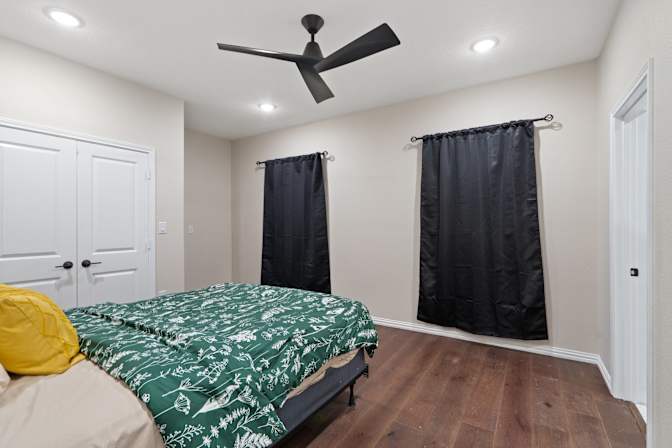 mauricio maldonado's room