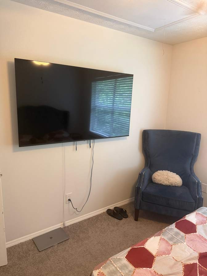 JOWELLS's room