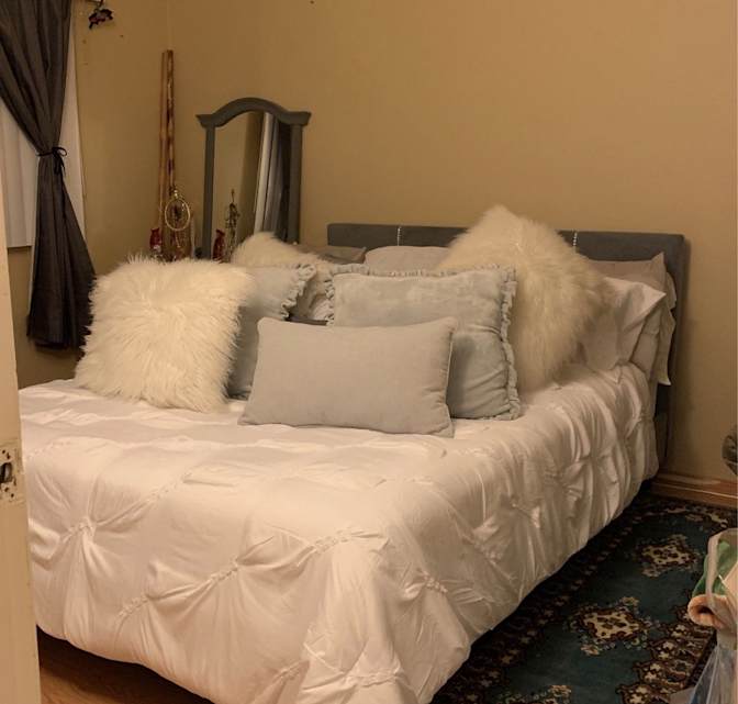 Jasmine's room