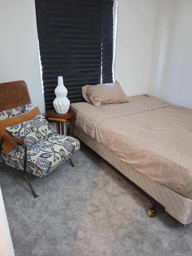 Carolyn Meadows's room