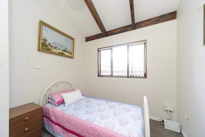 Andor Laszlo's room