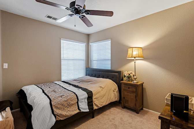 Francisco's room