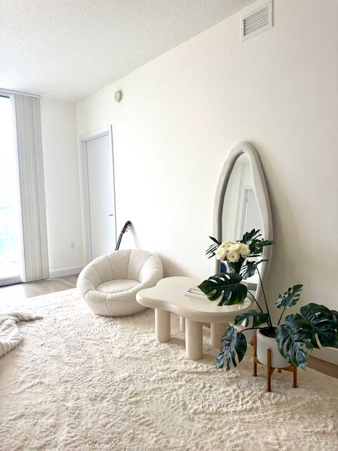 Luna's room