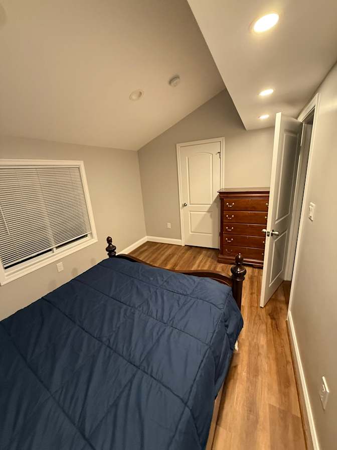 Luis Gutierrez's room