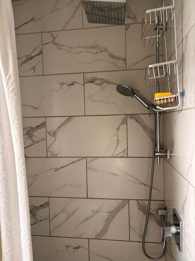 East End - Photo 6