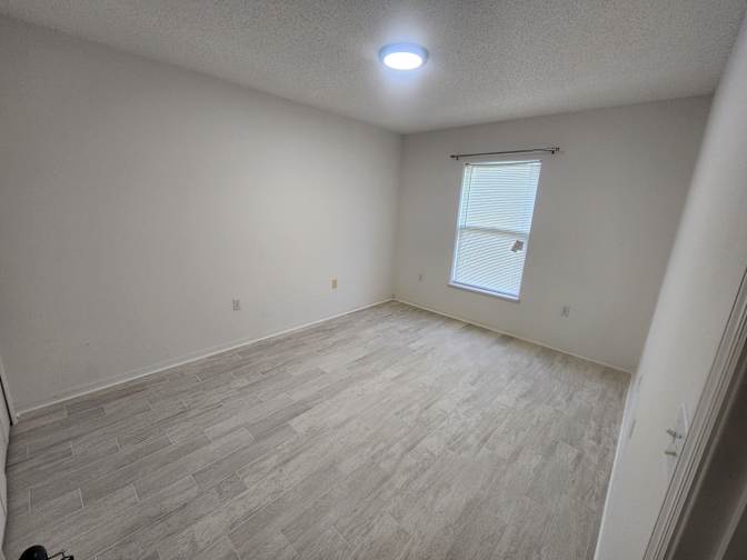 Fernando's room