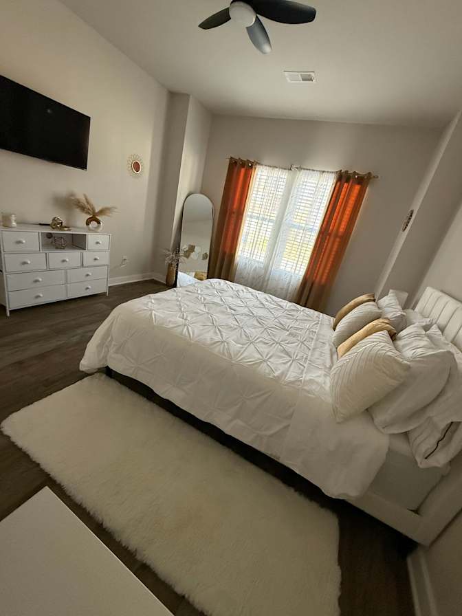 Amoya's room