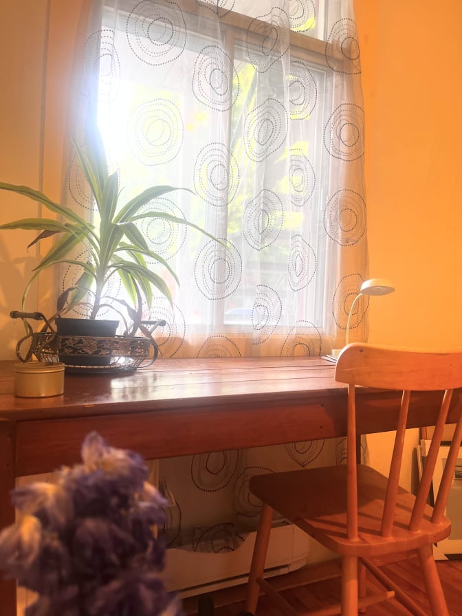 AA Khan's room